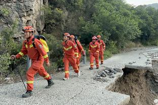 拜仁跟队记者：因天气原因，拜仁vs柏林联合的比赛可能被取消